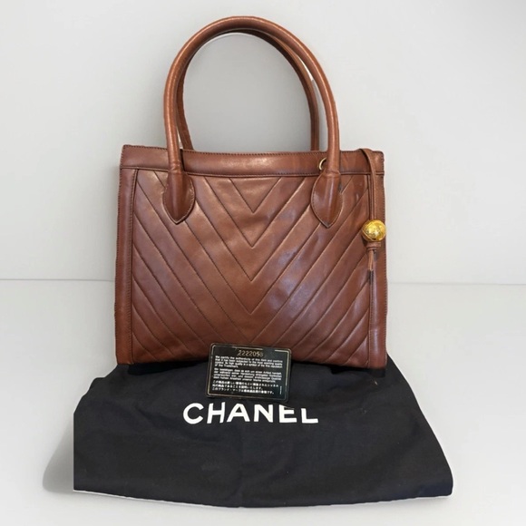 CHANEL Handbags - CHANEL Quilted Brown Leather Vintage Shoulder Bag